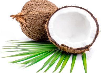 3 Amazing Benefits of Coconut Water for Your Skin