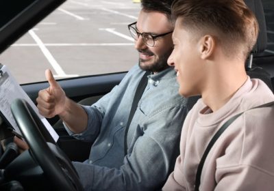 Understanding the Difference Between Defensive and Aggressive Driving